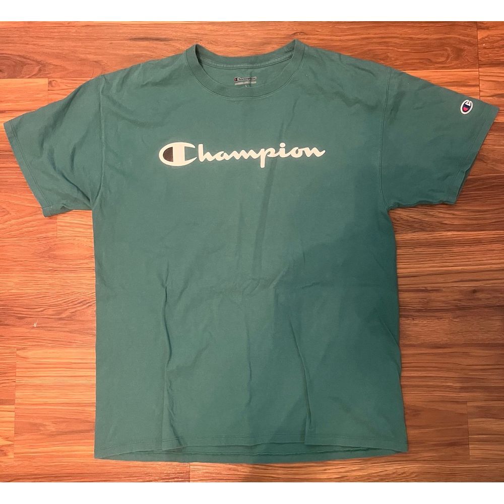Champion t-shirt